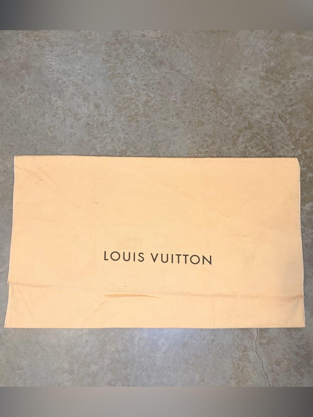Louis Vuitton Beige Large Dust Bag